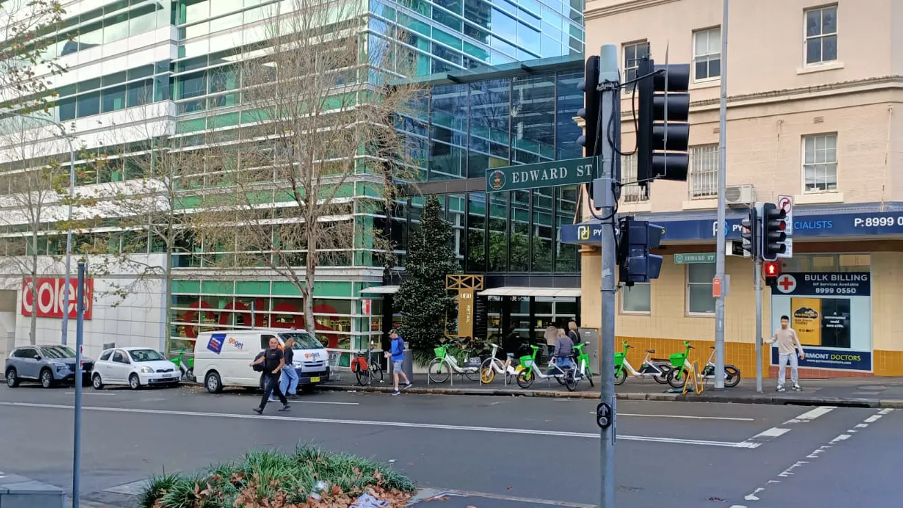 The Edward Street side of U60, beside Coles